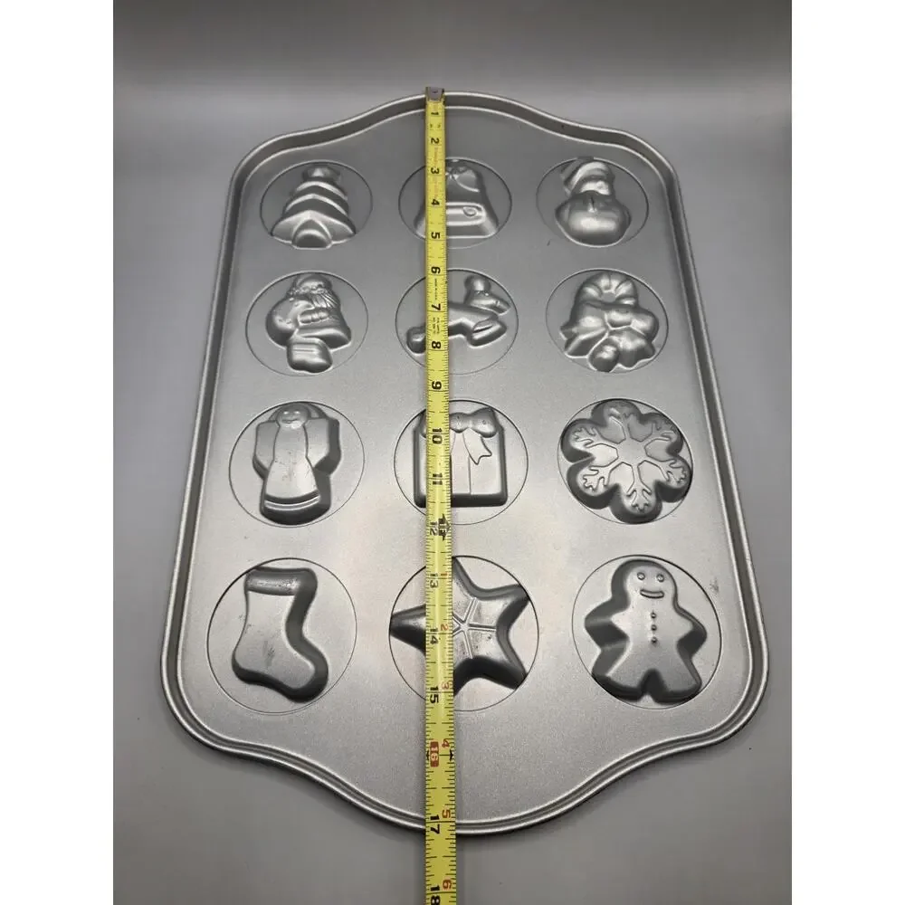 Vintage Christmas Cookie Pan 12 Cavity Non Stick 11.5